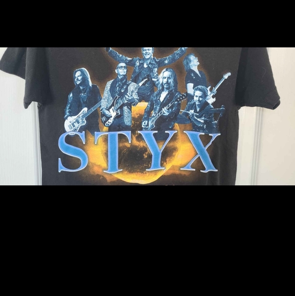 2019 Styx World Tour tee !00% cotton, excellent condition - Picture 3 of 5